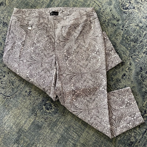 Premise Crop Pants 1X - Picture 1 of 4